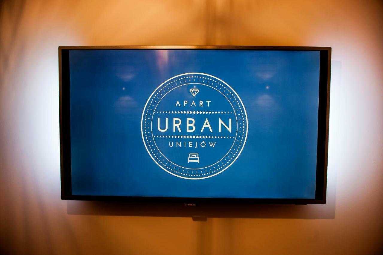 Urban Apart Uniejowアパートメント エクステリア 写真